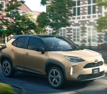 Toyota Yaris Cross: Японский бестселлер в мире компактных кроссоверов