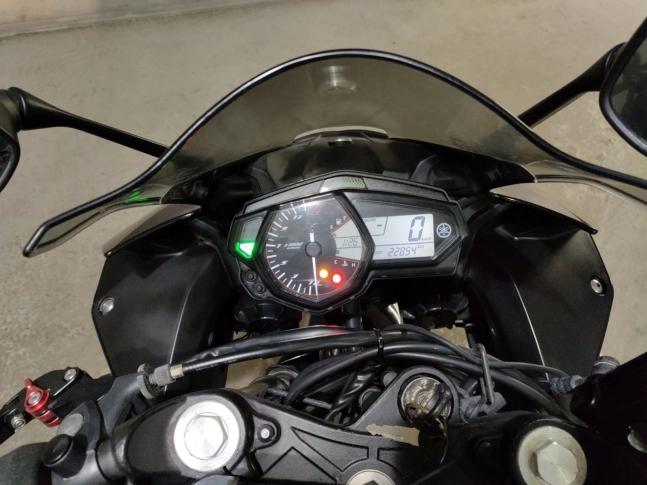Yamaha YZF-R3  2015