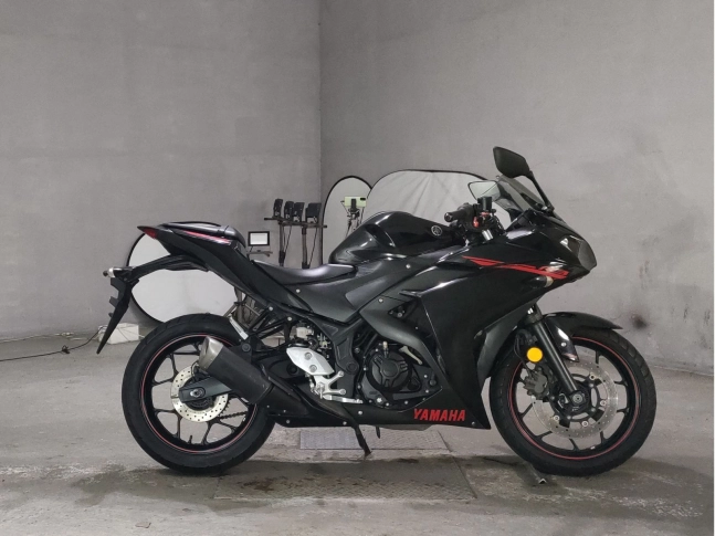 Yamaha YZF-R3  2015