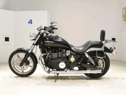 Triumph SPEEDMASTER  2013