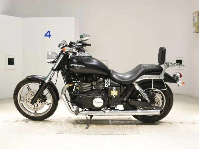 Triumph SPEEDMASTER  2013