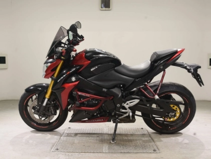 Suzuki GSX-S1000  2015