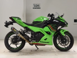 Kawasaki NINJA 400  2022