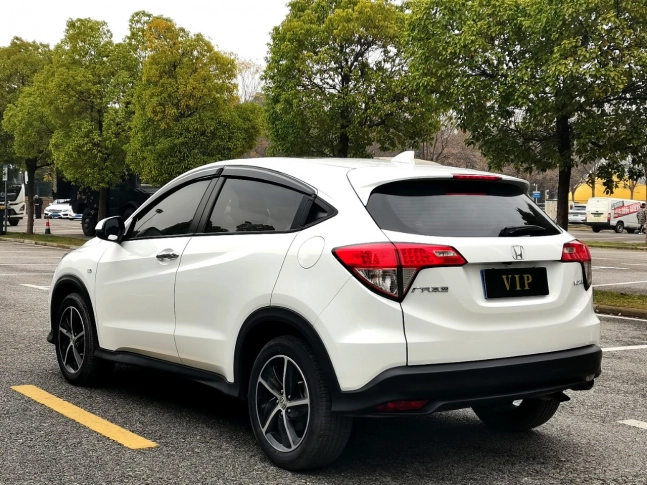 Honda Vezel 1.5L CVT Pioneer Edition 2021