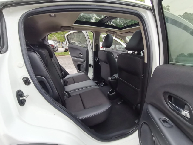 Honda Vezel 1.5L CVT Pioneer Edition 2021