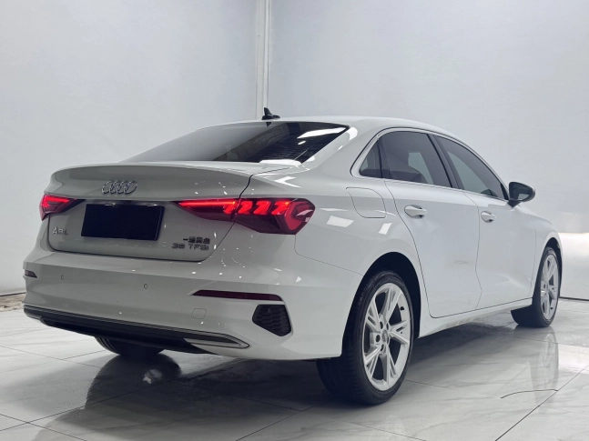 Audi A3 Limousine 35 TFSI Advanced Line 2021
