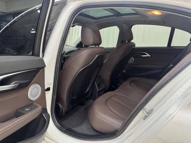 BMW 1-SERIES 120i M Sport (рестайлинг, 2021) 2021