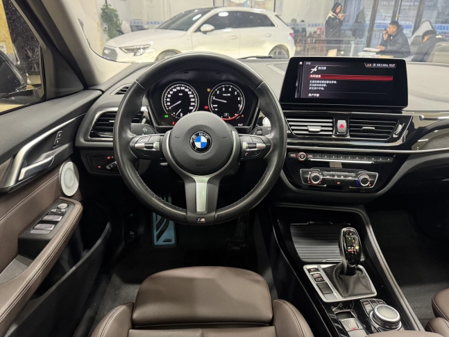 BMW 1-SERIES 120i M Sport (рестайлинг, 2021) 2021