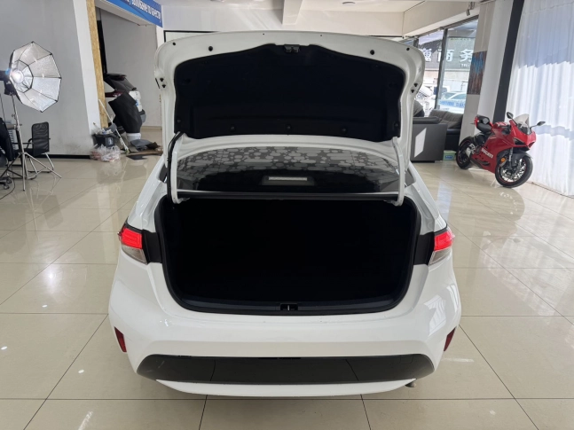 Toyota Levin 1.8H E-CVT Luxury Edition 2022