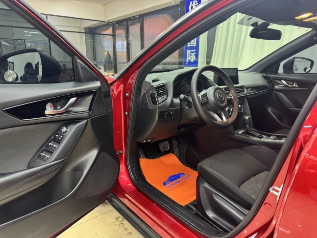 Mazda CX-4 Blue Sky Vitality Edition 2.0L AT 2WD 2023