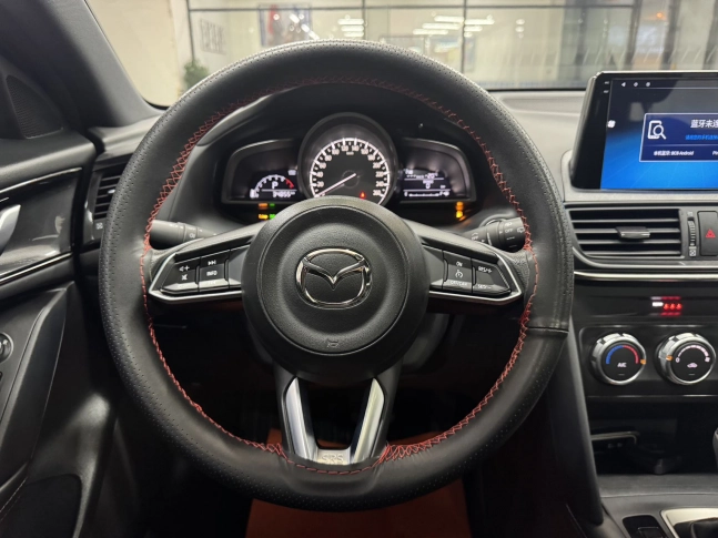 Mazda CX-4 Blue Sky Vitality Edition 2.0L AT 2WD 2023