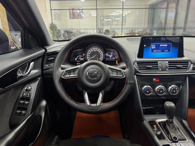 Mazda CX-4 Blue Sky Vitality Edition 2.0L AT 2WD 2023