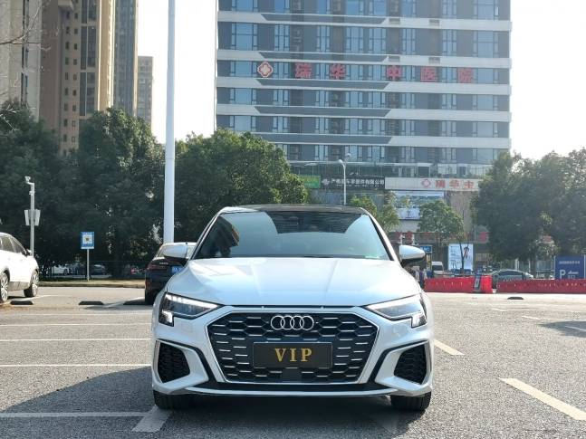 Audi A3L Limousine 35 TFSI Trend Sport 2021