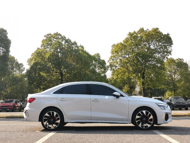 Audi A3L Limousine 35 TFSI Trend Sport 2021