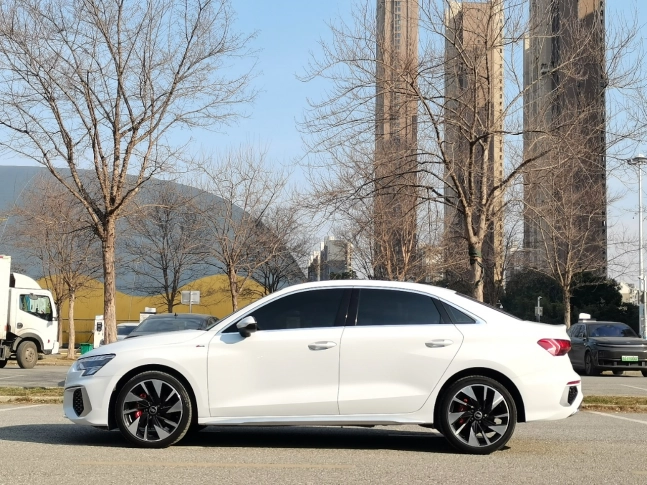 Audi A3L Limousine 35 TFSI Trend Sport 2021