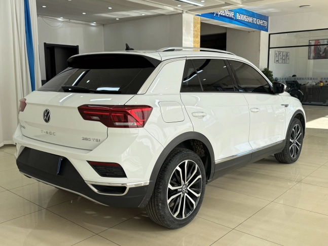 Volkswagen T-ROC 280TSI DSG Comfort PLUS Edition 2022