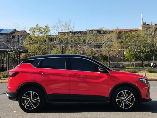 Geely Coolray 240T DCT Diamond Edition 2021