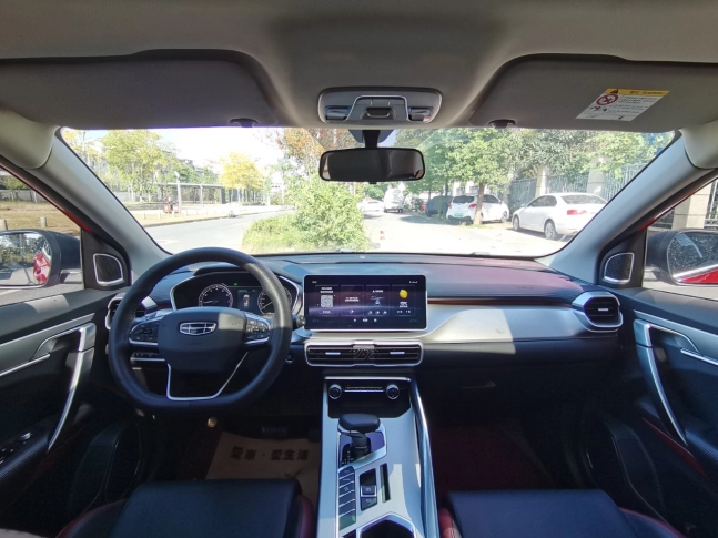 Geely Coolray 240T DCT Diamond Edition 2021