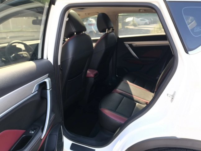 Geely Coolray 240T DCT Diamond Edition 2022