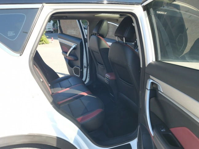 Geely Coolray 240T DCT Diamond Edition 2022