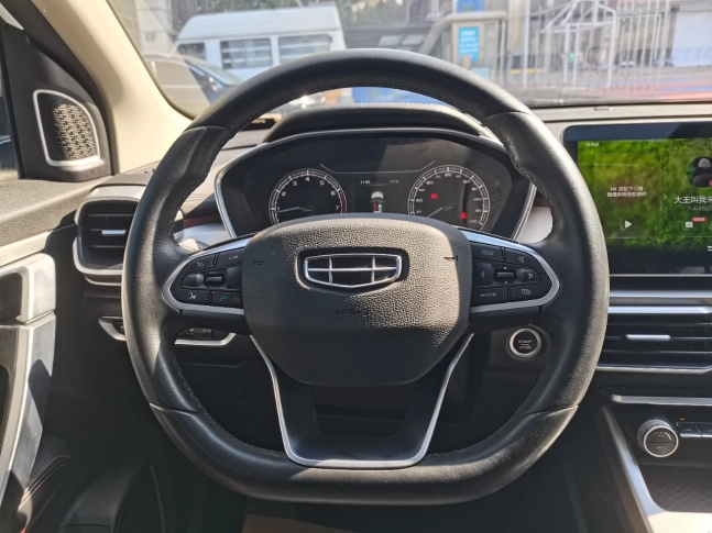 Geely Coolray 240T DCT Diamond Edition 2022