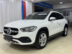 Mercedes-Benz GLA 180  2022