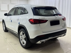 Mercedes-Benz GLA 180  2022