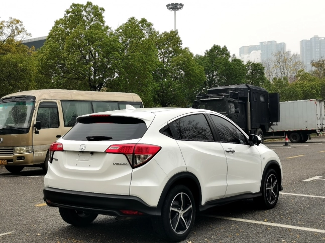 Honda Vezel 1.5L CVT Pioneer Edition 2022