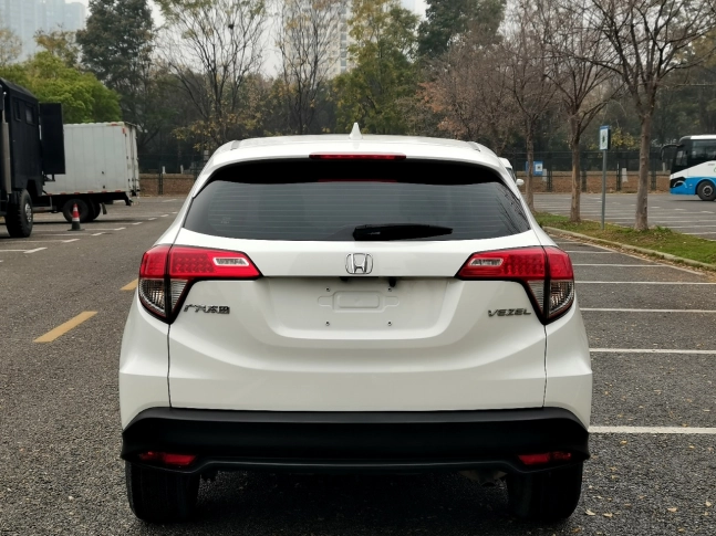 Honda Vezel 1.5L CVT Pioneer Edition 2022