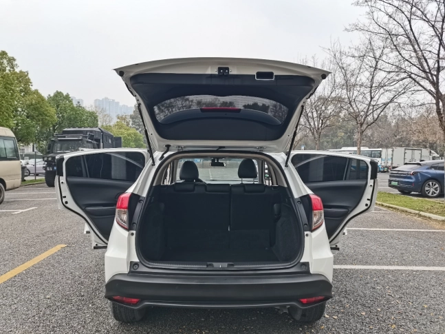 Honda Vezel 1.5L CVT Pioneer Edition 2022