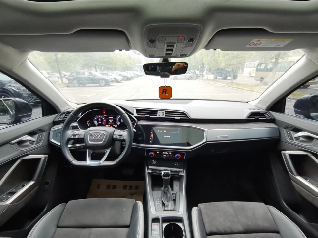 Audi Q3 35 TFSI Fashion Dynamic Edition 2021