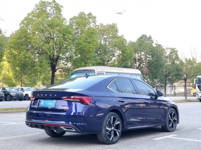 Skoda Octavia TSI280 DSG Premium Edition 2021