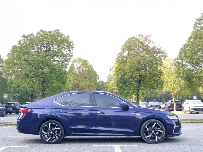 Skoda Octavia TSI280 DSG Premium Edition 2021