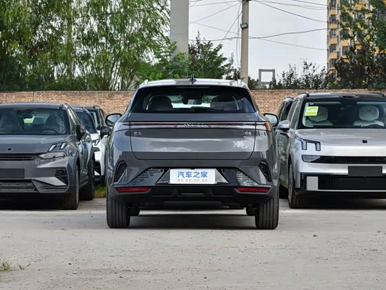 Lynk & Co 06 Без ожидания 180 дней 2026