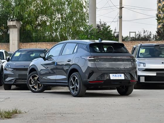 Lynk & Co 06 Без ожидания 180 дней 2026