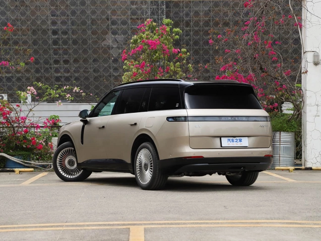 Lynk & Co 900 Без ожидания 180 дней 2026