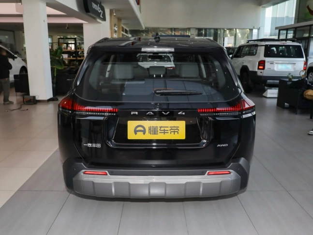 Toyota RAV4 Без ожидания 180 дней 2026