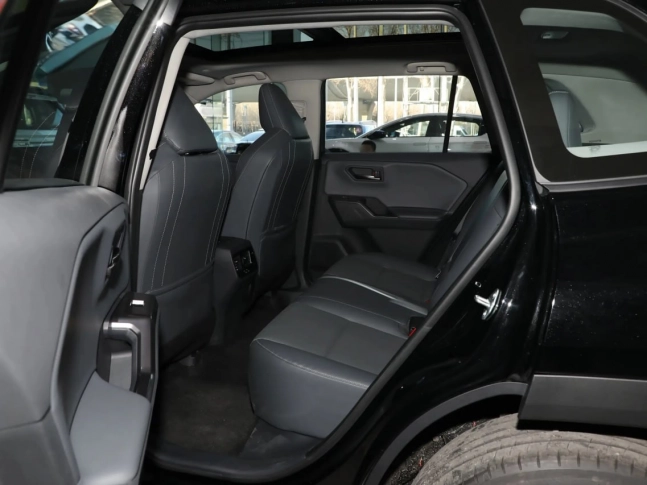 Toyota RAV4 Без ожидания 180 дней 2026