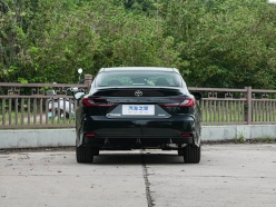 Toyota Camry Без ожидания 180 дней 2026