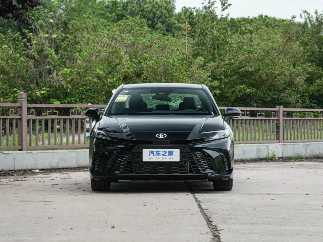 Toyota Camry Без ожидания 180 дней 2026