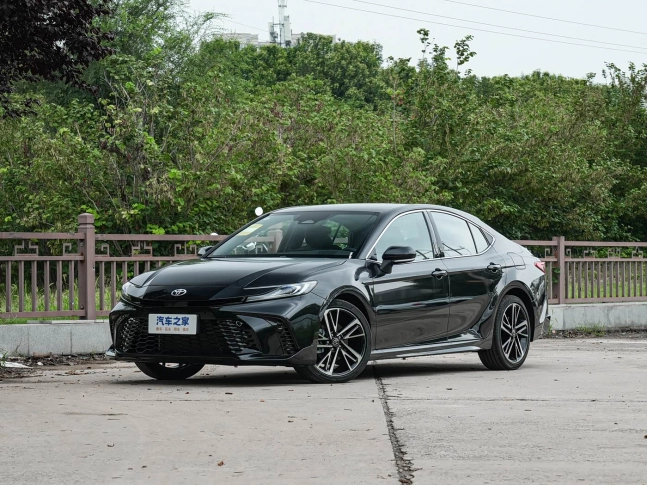 Toyota Camry Без ожидания 180 дней 2026