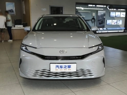 Toyota Camry Без ожидания 180 дней 2026