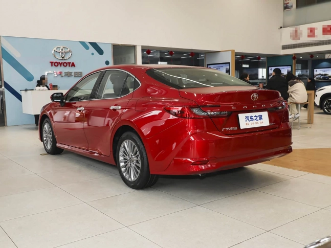 Toyota Camry Без ожидания 180 дней 2026