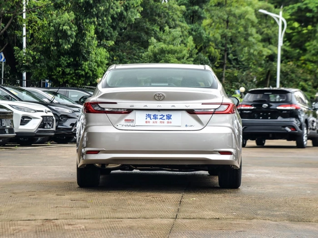 Toyota Camry Без ожидания 180 дней 2026