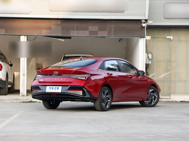 Hyundai Elantra Без ожидания 180 дней 2026