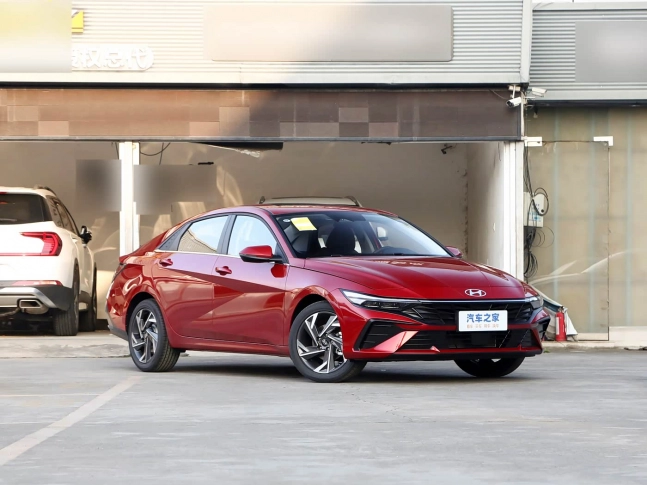 Hyundai Elantra Без ожидания 180 дней 2026