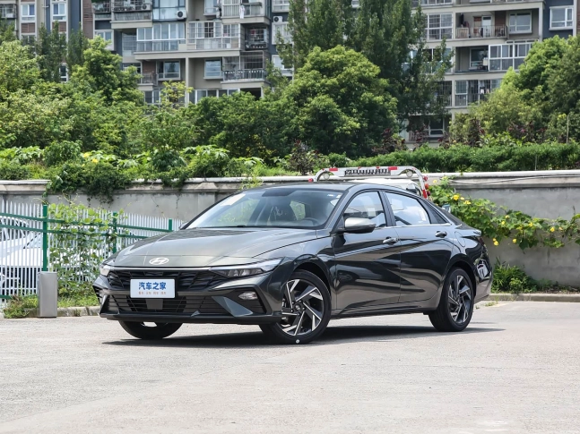 Hyundai Elantra Без ожидания 180 дней 2026