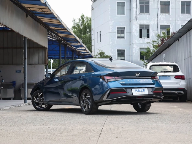 Hyundai Elantra Без ожидания 180 дней 2026