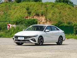 Hyundai Elantra Без ожидания 180 дней 2026
