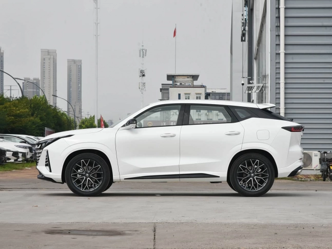 Changan UNI-Z Без ожидания 180 дней 2026